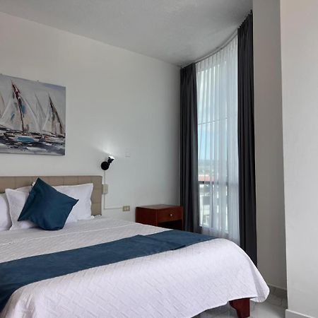 Hostal Carliza Puerto Ayora  Eksteriør billede