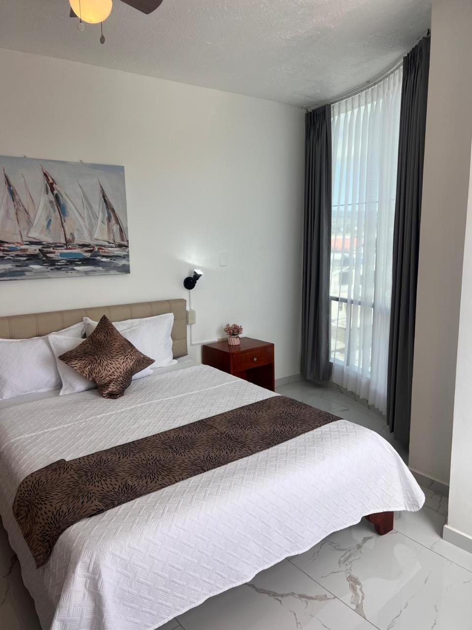 Hostal Carliza Puerto Ayora  Eksteriør billede