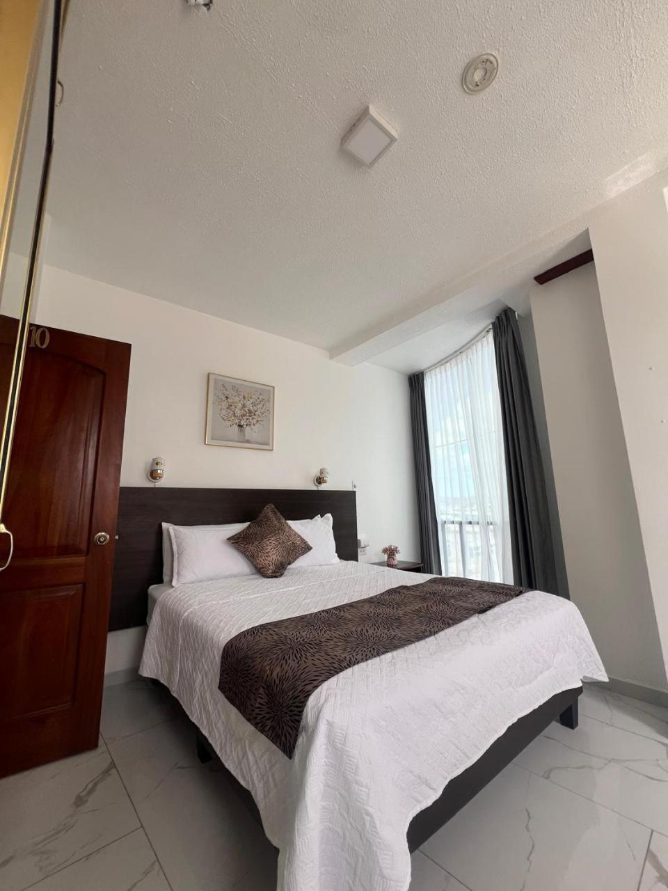 Hostal Carliza Puerto Ayora  Eksteriør billede