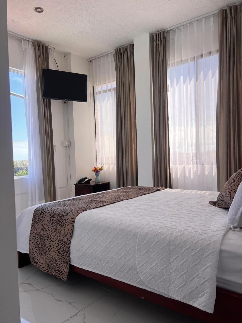 Hostal Carliza Puerto Ayora  Eksteriør billede